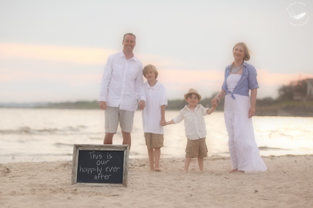 Chalkboard Sign at Family Beach Photo Session -Michele Kats Photography