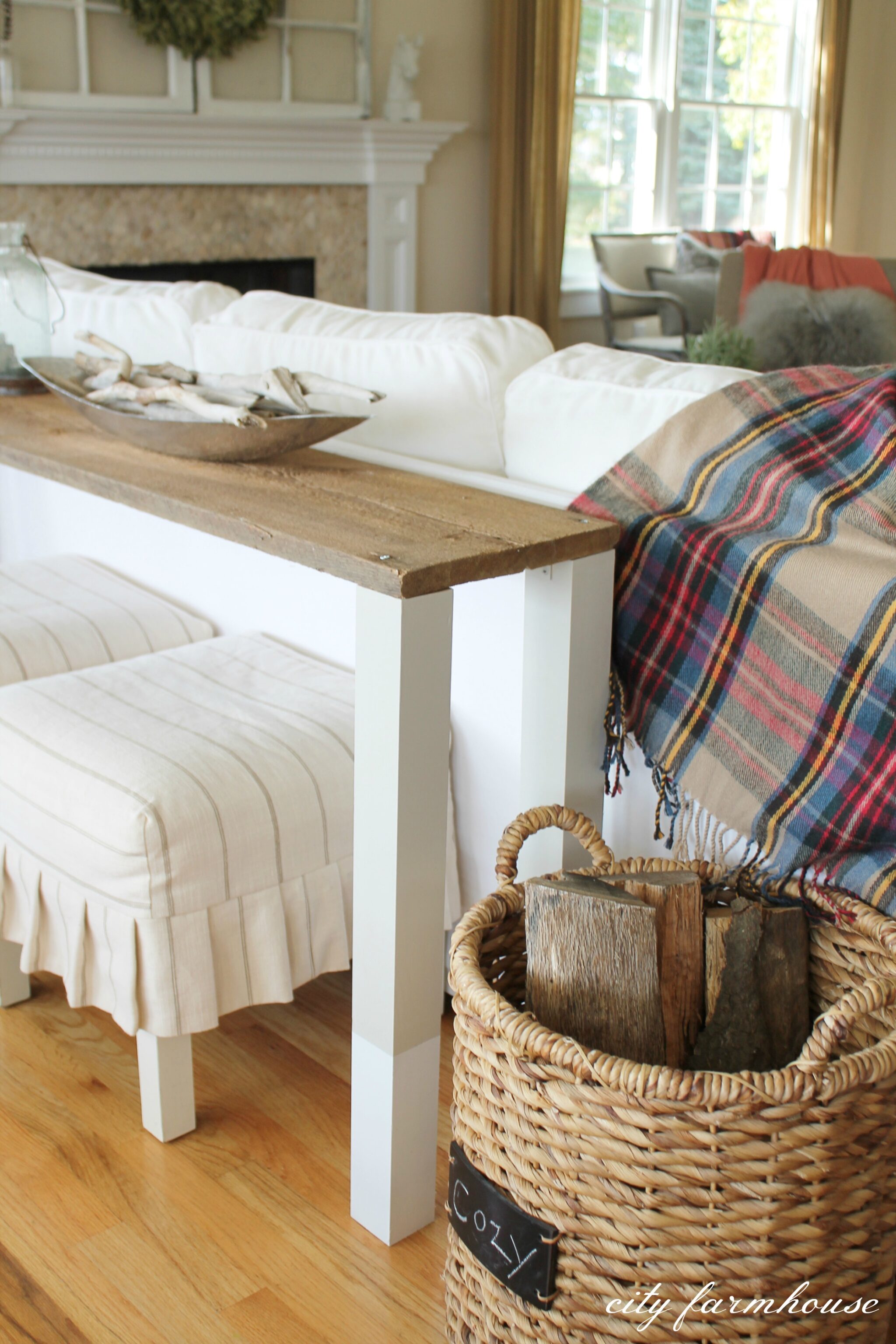 Easiest Diy Reclaimed Wood Sofa Table