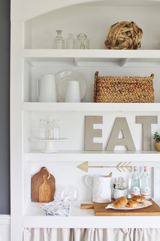 Summer Tour & Dining Room Reveal-Styled Bookcase