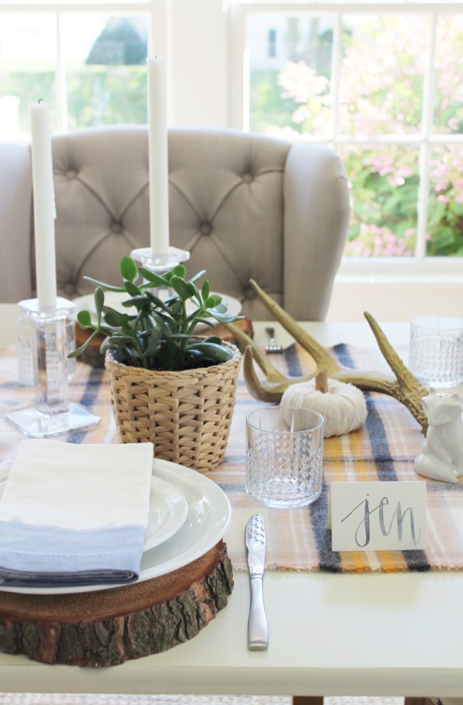 DIY Watercolor Napkins, Perfect for A Modern Farmhouse Holiday Table