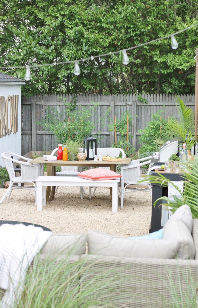 Hamptons Inspired Small Backyard With DIY Pea Gravel Patio