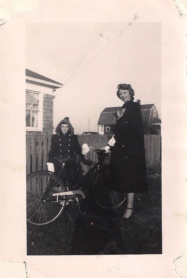 Mom & Nan Narraganset 1944