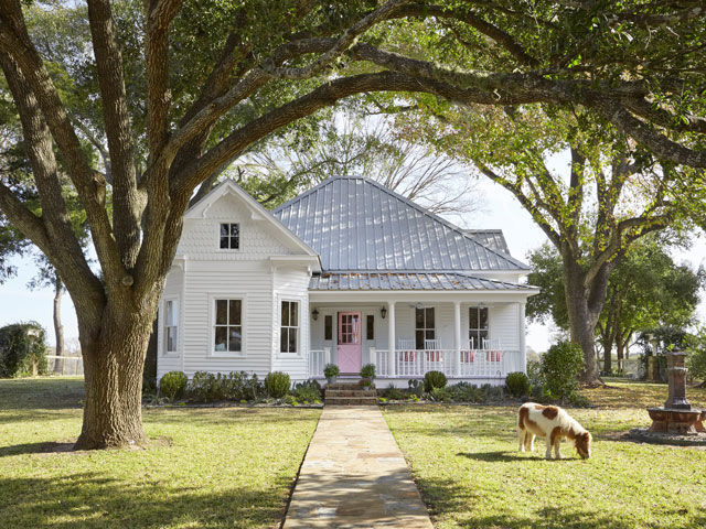 Pink Farmhouse Door - Better Homes & Gardens