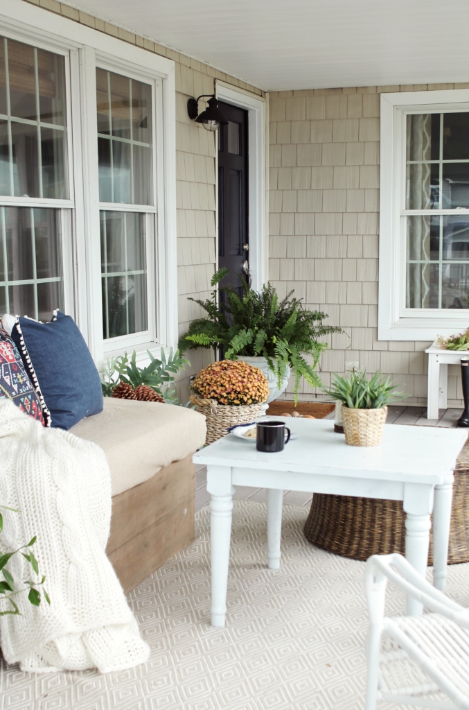 farmhouse-fall-porch-dash-albert-rugs