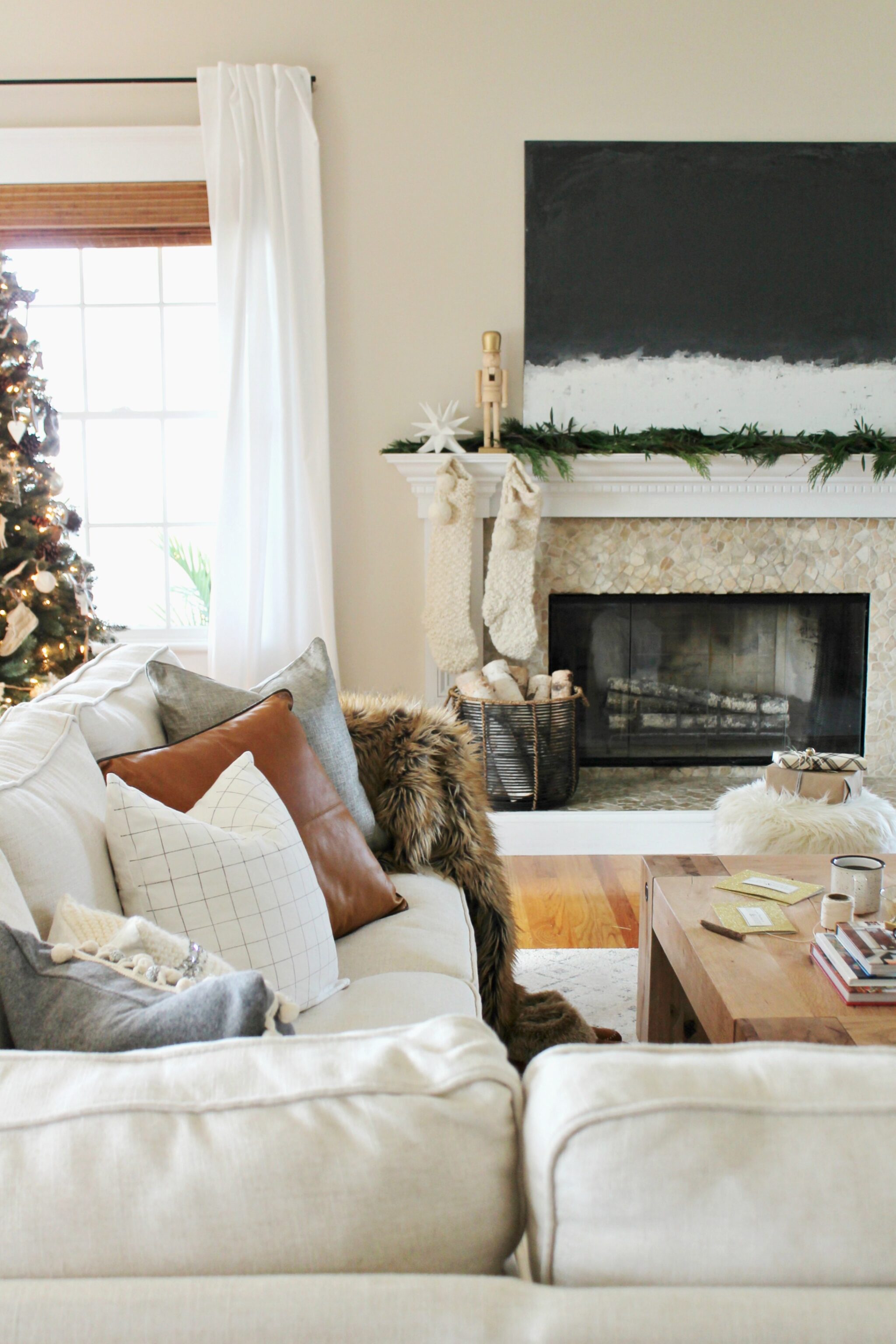 Cozy + Casual Modern Farmhouse Christmas Tour