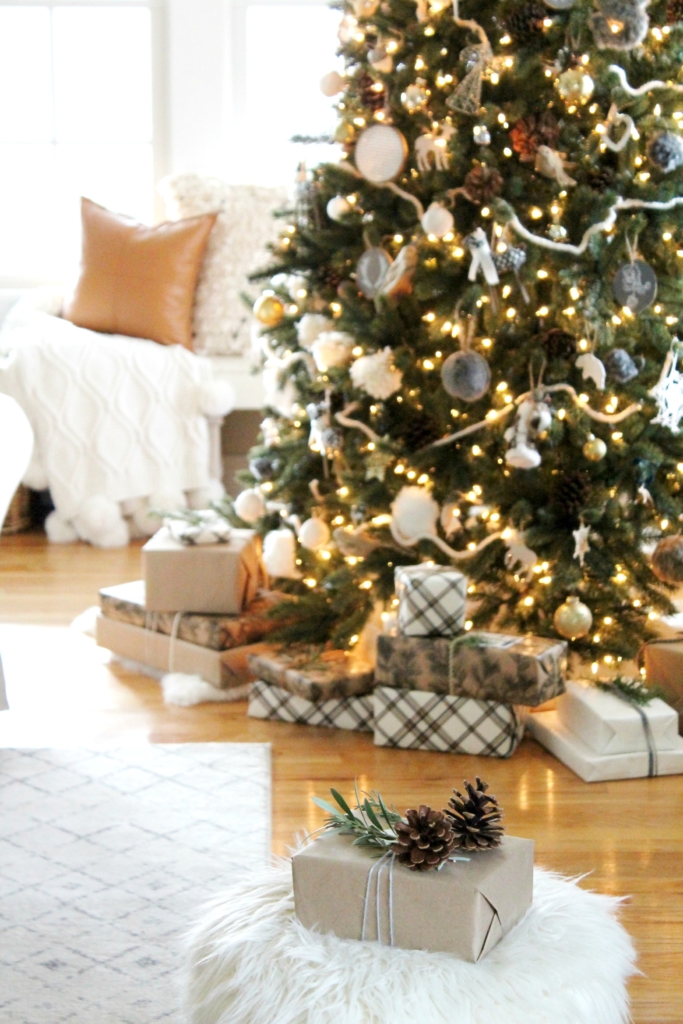 Cozy + Casual Modern Farmhouse Christmas Tour