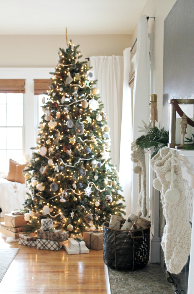 Cozy + Casual Modern Farmhouse Christmas Tour