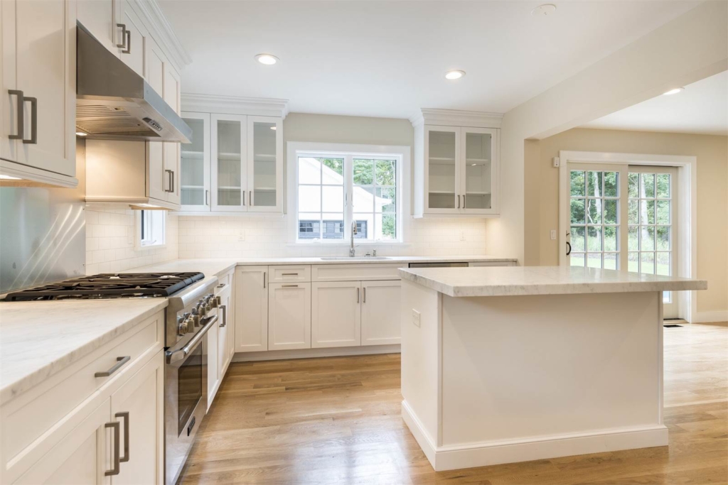 Hamptons Open House: New Construction Close To Beach in East Hampton