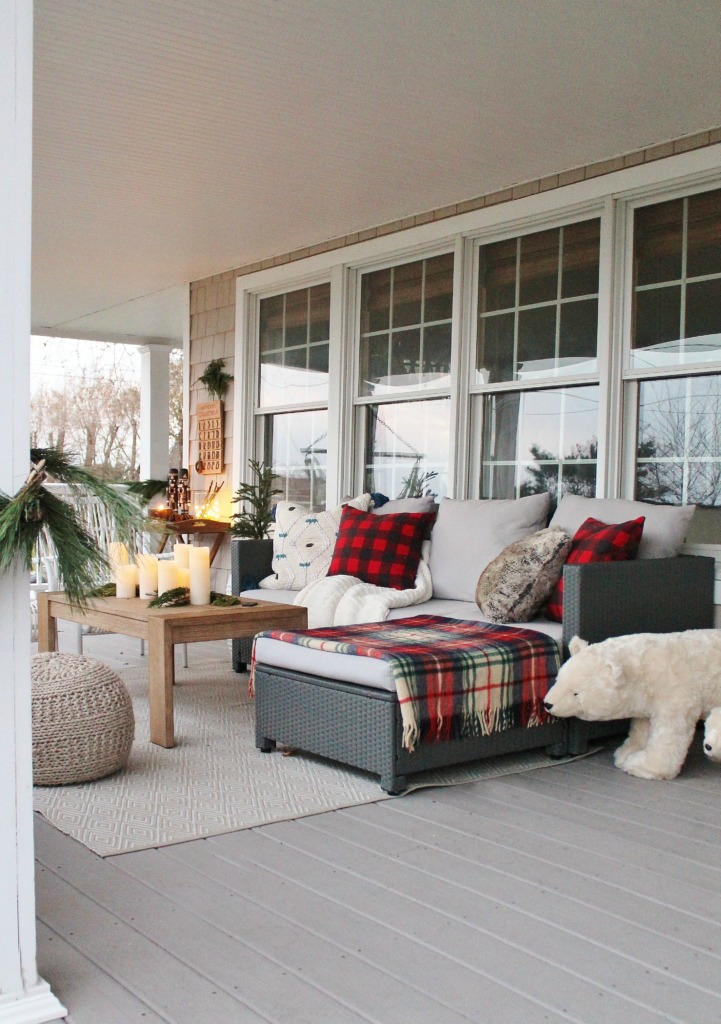 Holiday Housewalk: Woodland Inspired Front Porch With Balsam Hill