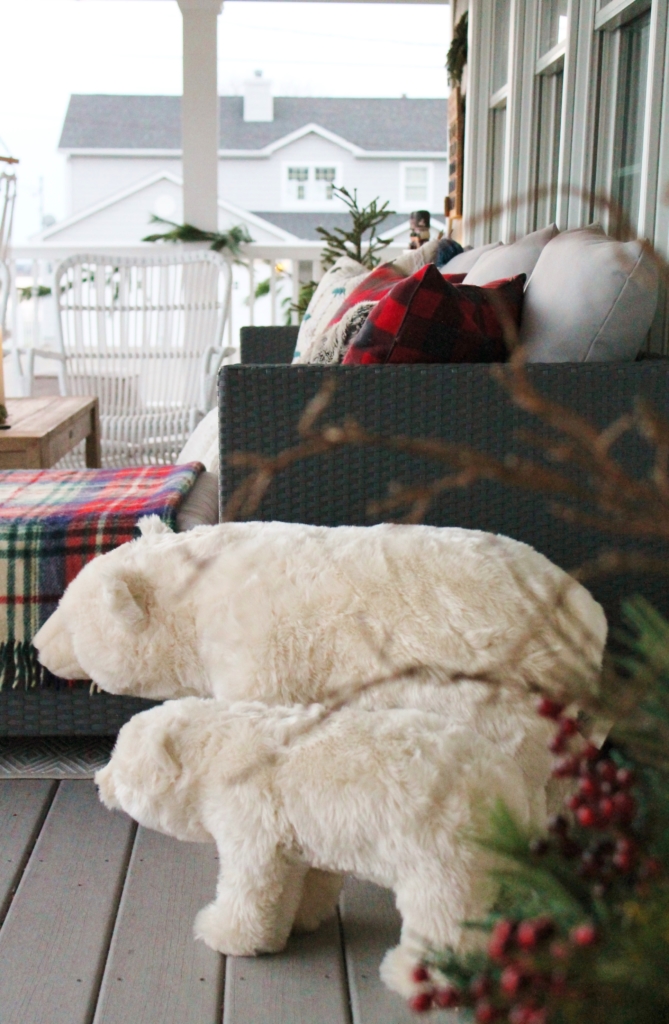 Holiday Housewalk: Woodland Inspired Front Porch Wit Balsam Hill