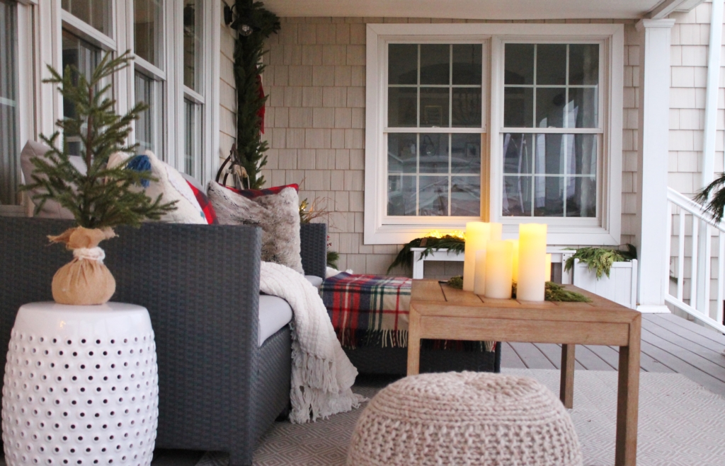 Holiday Housewalk: Woodland Inspired Front Porch