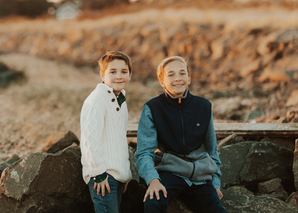 Happy Holidays From The Beach: Our Family Photoshoot