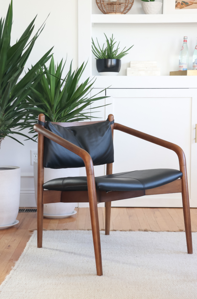 The Perfect Little Black Chair-Article Lento