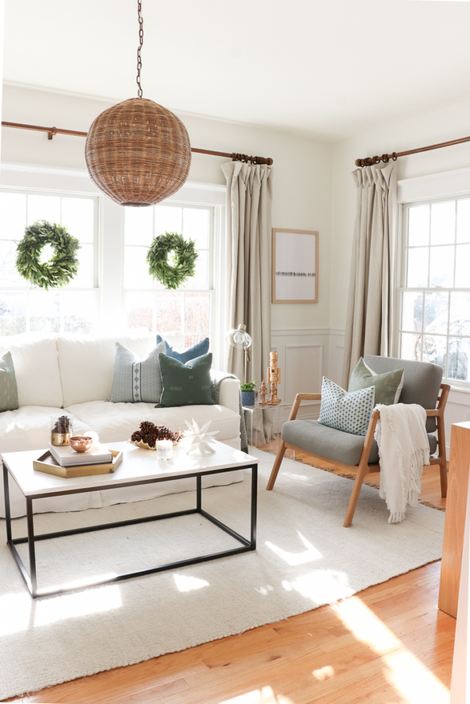 Earthy Coastal Christmas House Tour-Holiday Housewalk