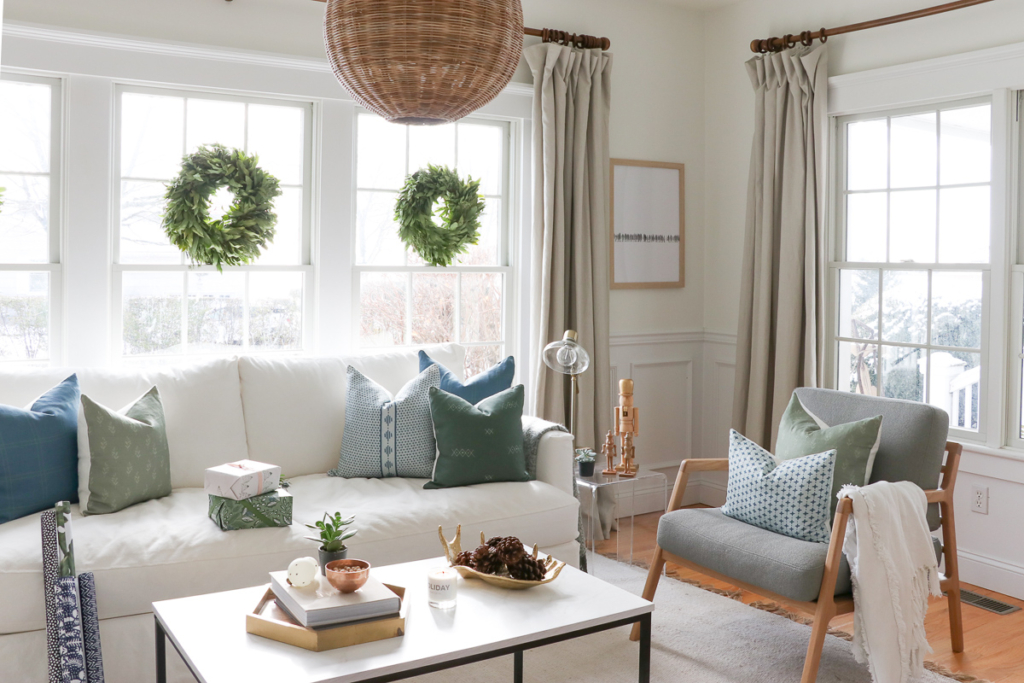 Earthy Coastal Christmas House Tour-Holiday Housewalk