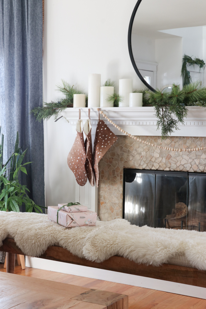 Earthy Coastal Christmas House Tour-Holiday Housewalk