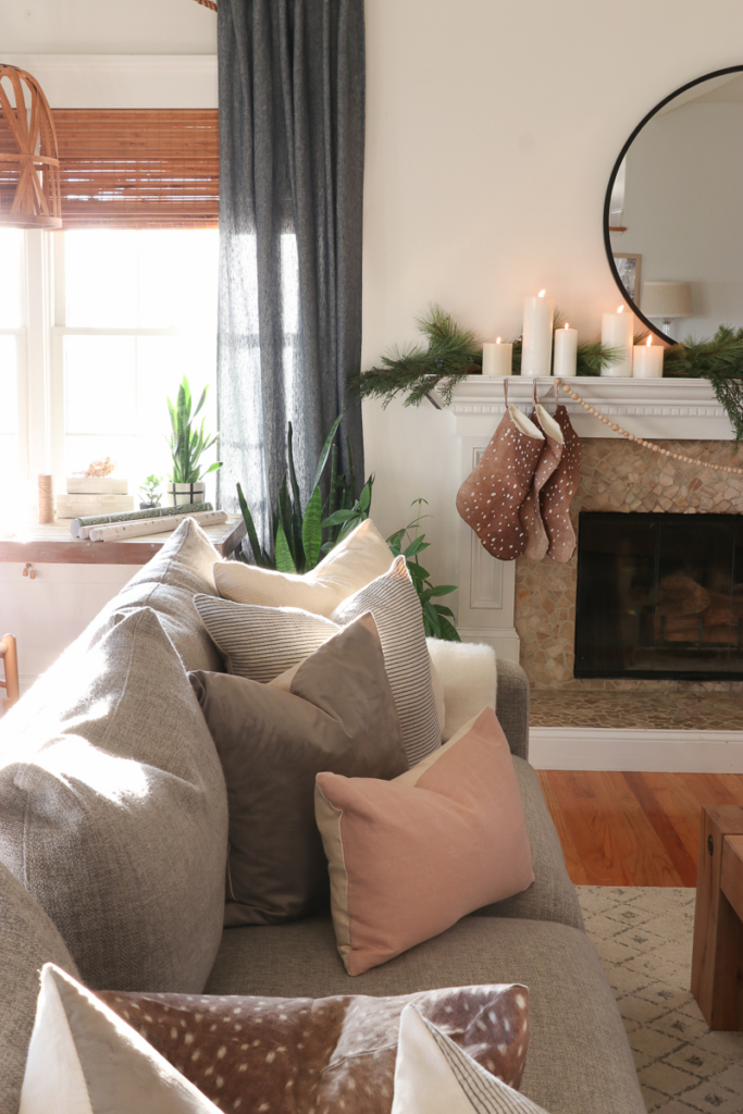 Earthy Coastal Christmas House Tour-Holiday Housewalk