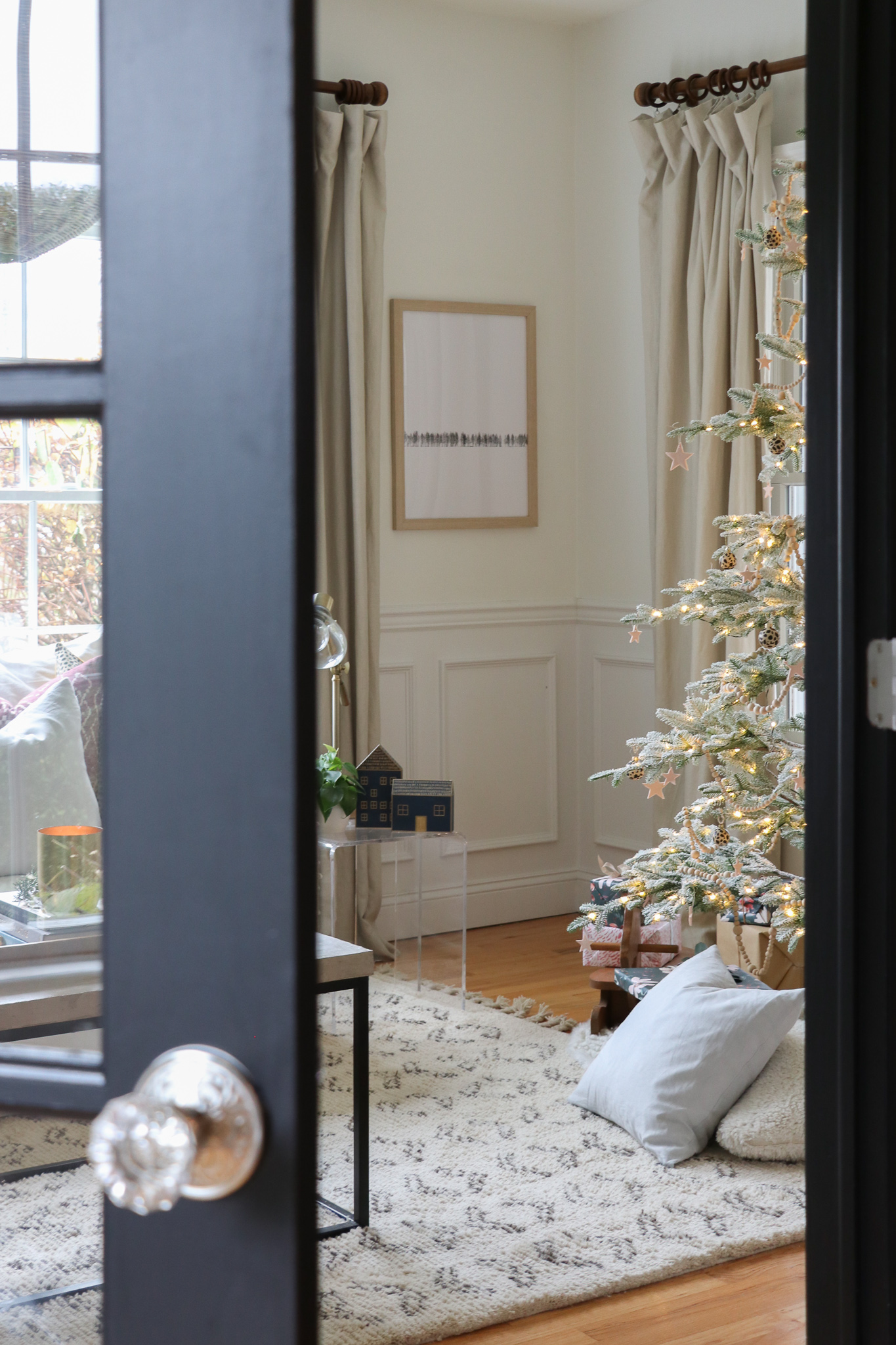 Aspen Inspired Holiday Housewalk-Christmas House Tour