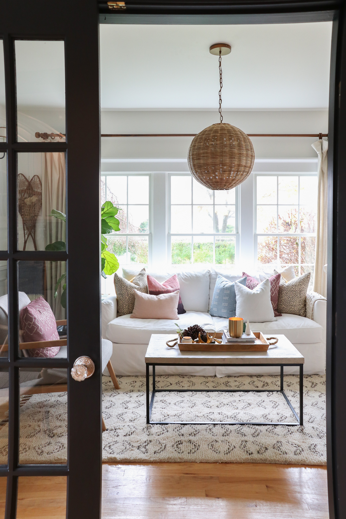 Aspen Inspired Holiday Housewalk-Christmas House Tour