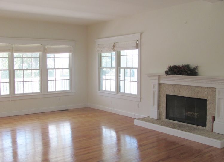 City Farmhouse Before Family Room