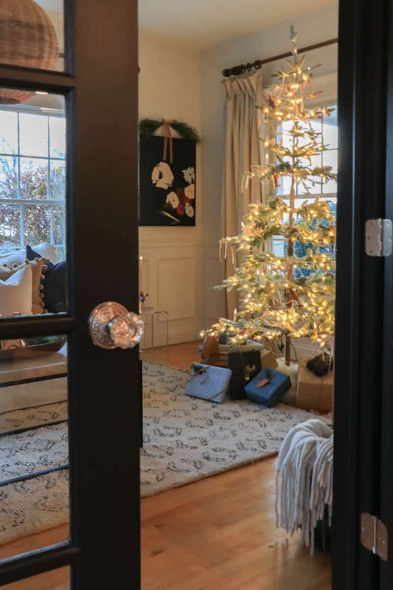 Holiday Housewalk-Natural Romance Christmas Tour- City Farmhouse