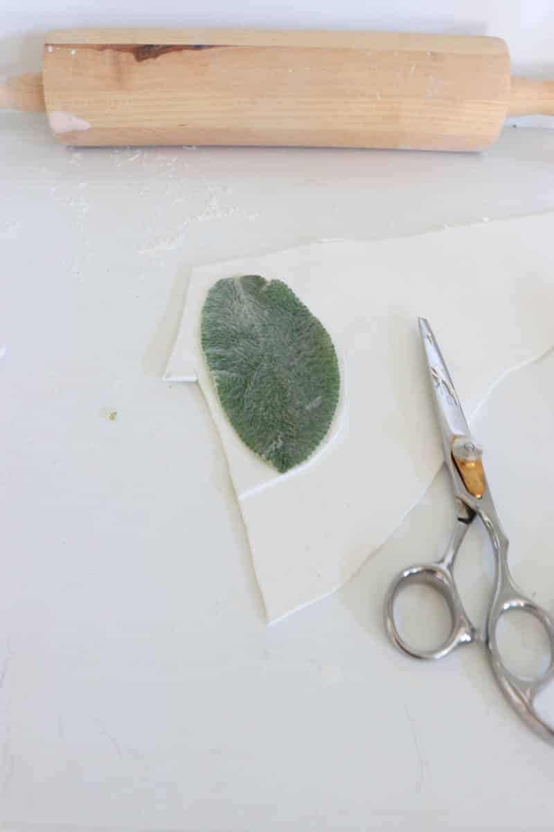 DIY Clay Leaf Ornaments-Perfect For Your Thanksgiving Table