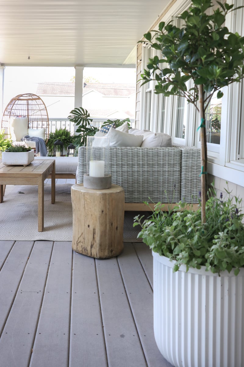 Summer front porch and planter idea. City Farmhouse by Jennifer O'Brien.