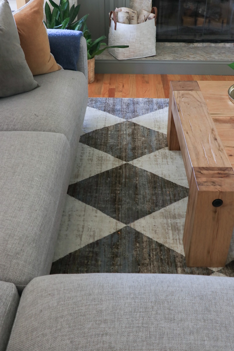 Brown diamond rug from Rugs USA