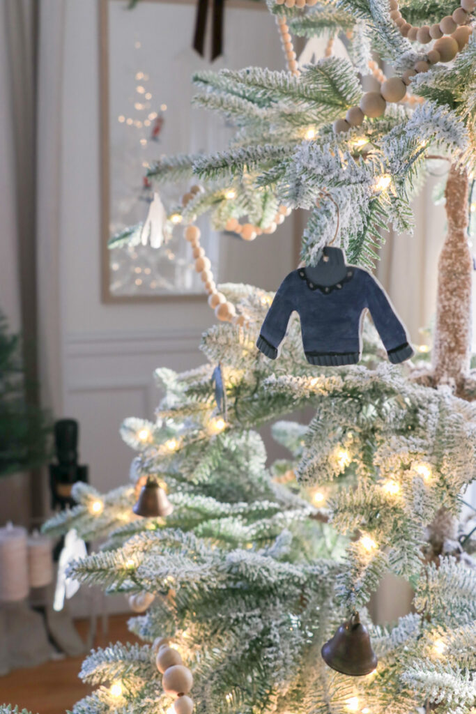 Cozy Coastal Christmas Tree. City Farmhouse by Jennifer O'Brien