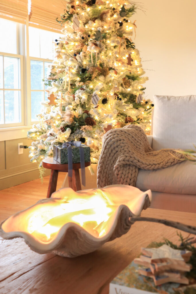 DIY Large Clam Shell Candle-Easy Coastal Christmas Idea. City Farmhouse by Jennifer O'Brien