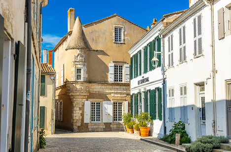 City Farmhouse in France- A Nancy Meyers Inspired Escape. la Rochelle France